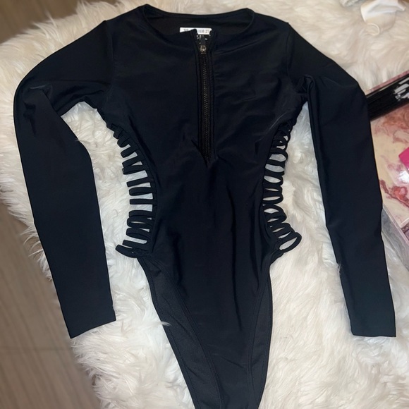 Long sleeve one-piece swimsuit F21 - Picture 5 of 6